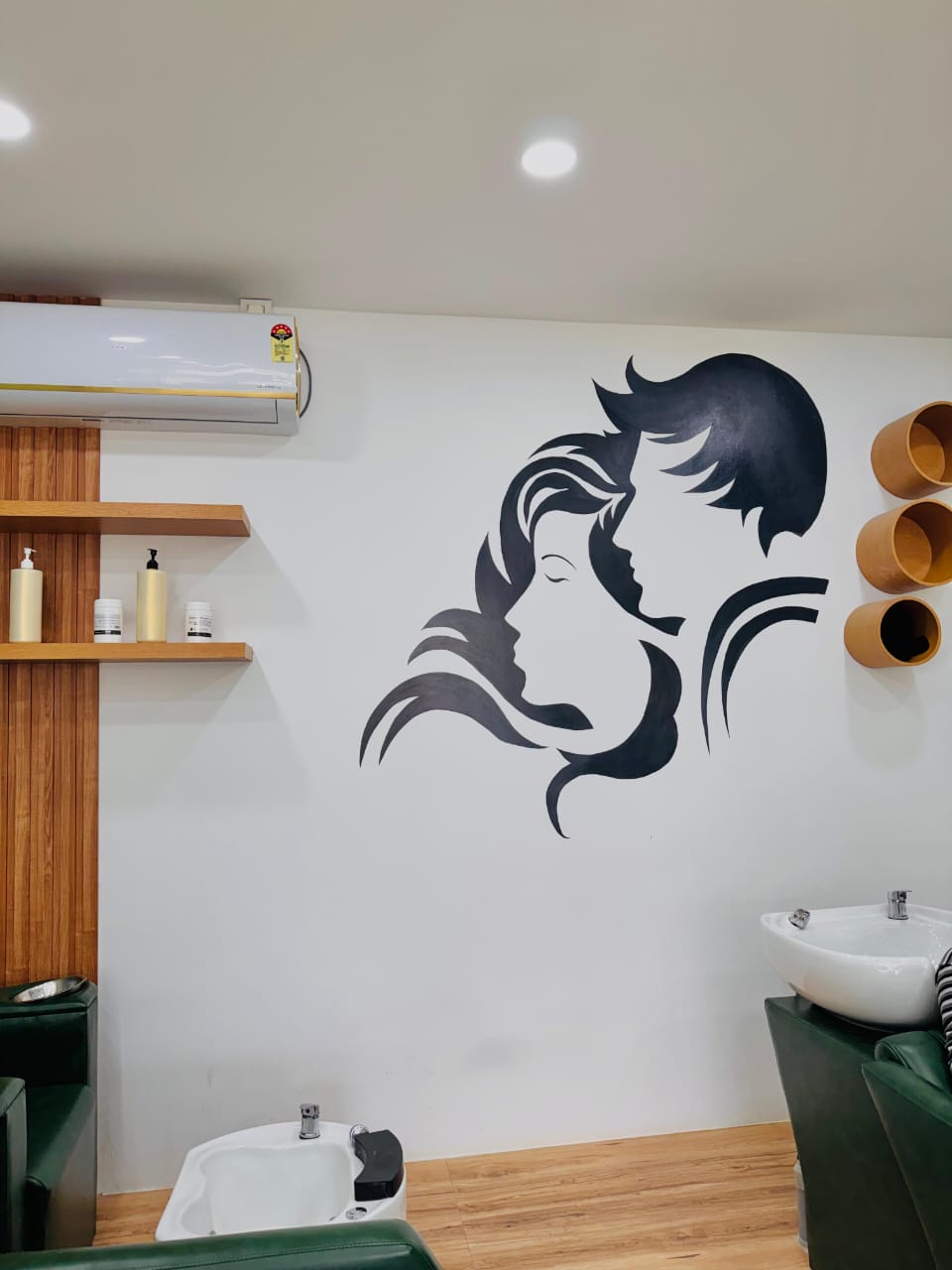Marrakesh Family Salon